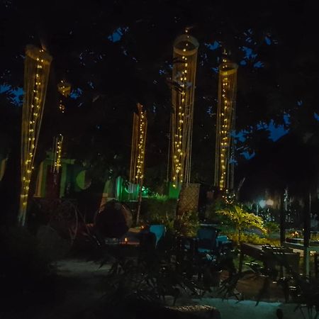 Moonlight Resort Pulau Malapascua Bagian luar foto