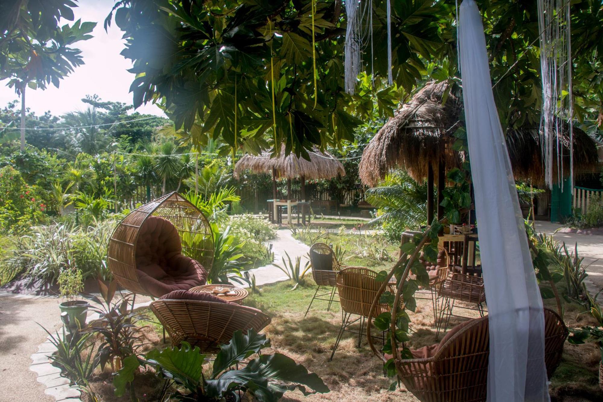 Moonlight Resort Pulau Malapascua Bagian luar foto