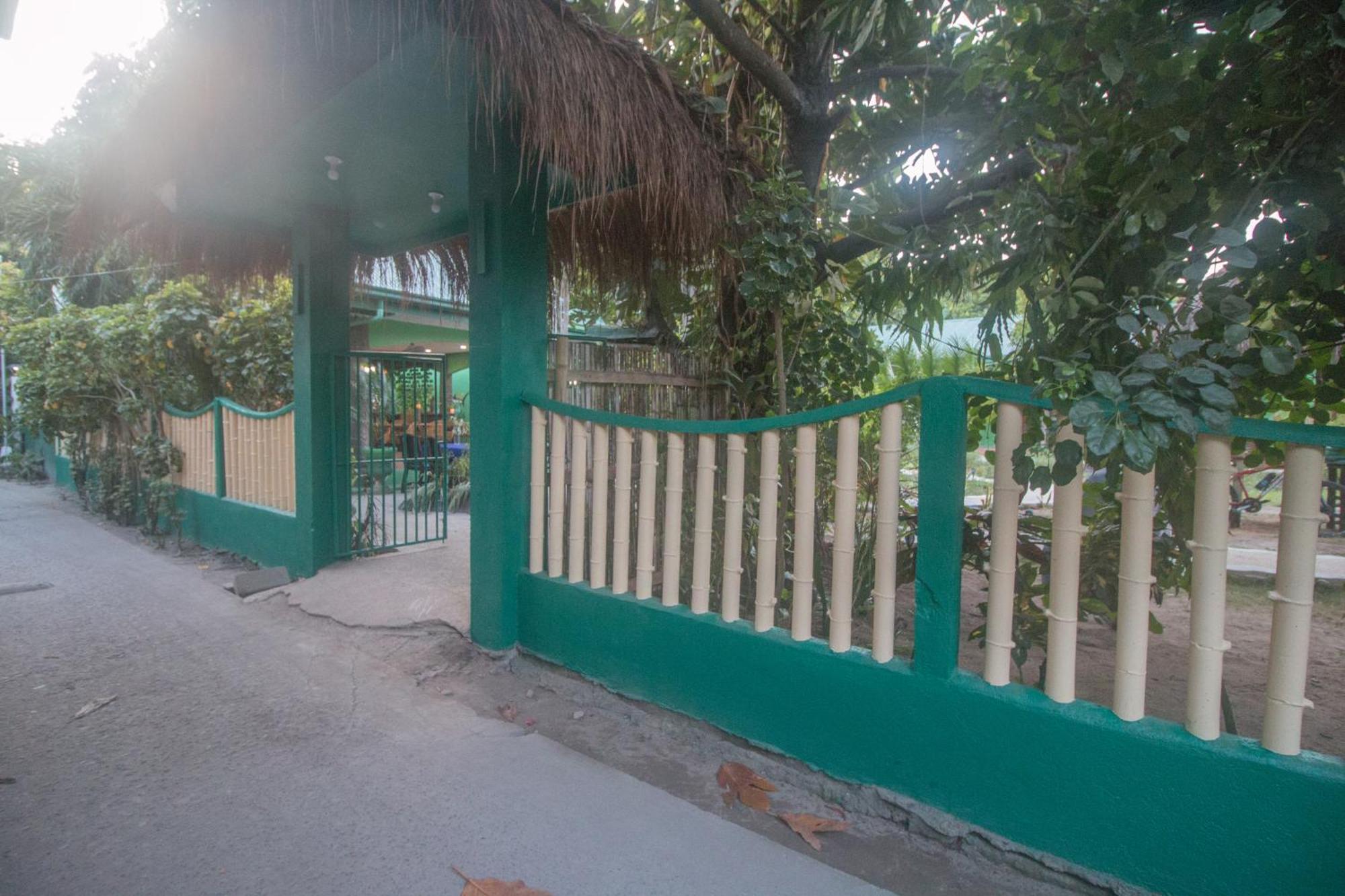 Moonlight Resort Pulau Malapascua Bagian luar foto