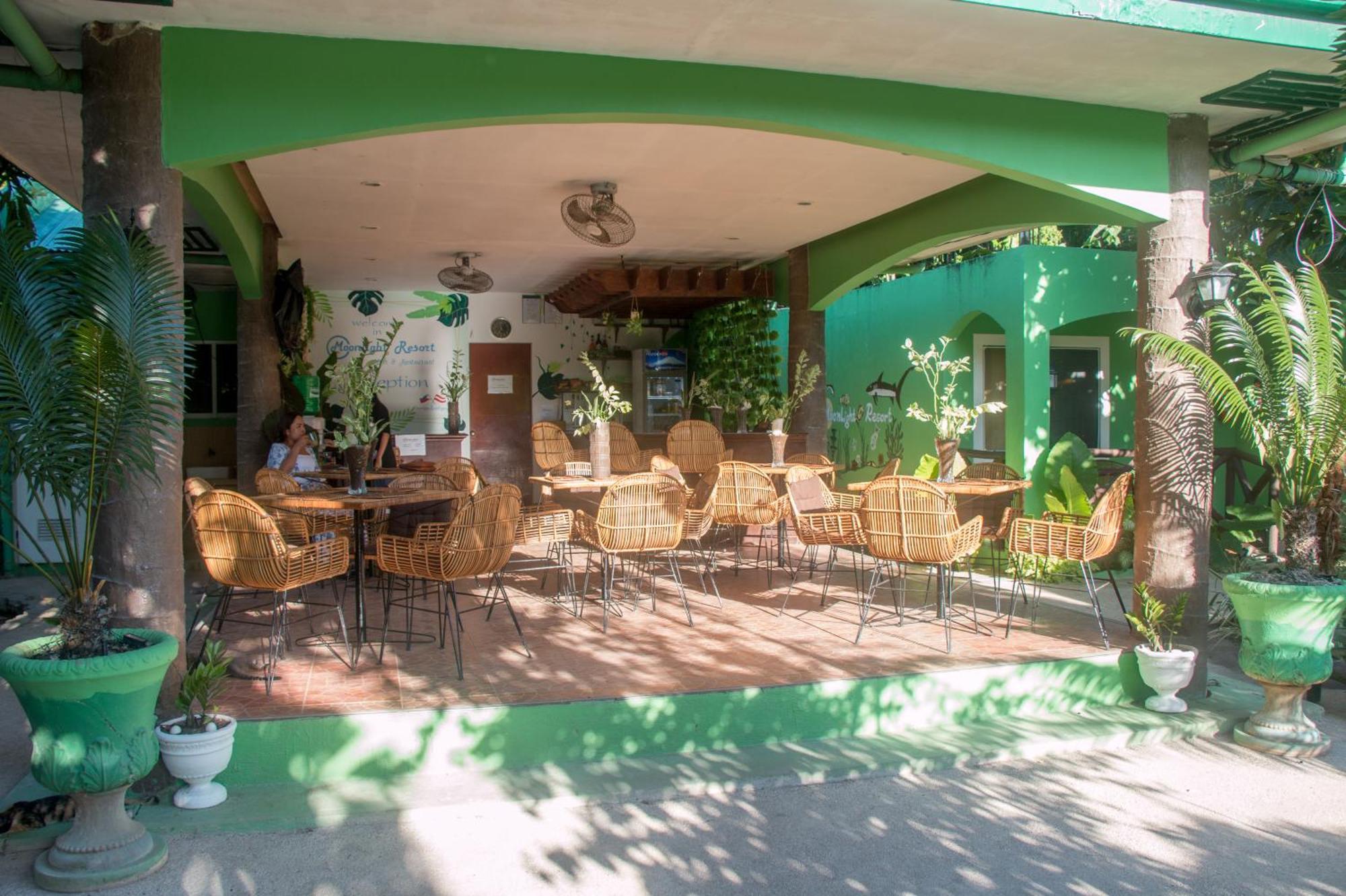 Moonlight Resort Pulau Malapascua Bagian luar foto