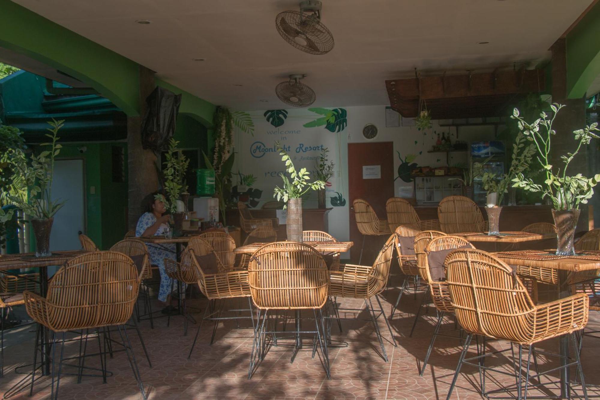 Moonlight Resort Pulau Malapascua Bagian luar foto